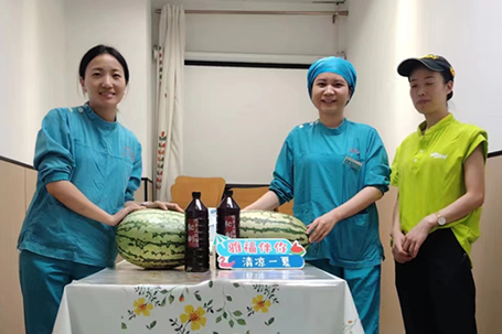 夏日清涼 關(guān)愛相伴