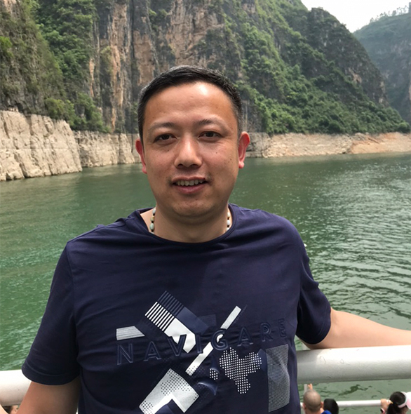 財(cái)務(wù)經(jīng)管中心