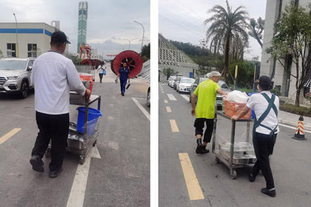 高溫下的送餐人