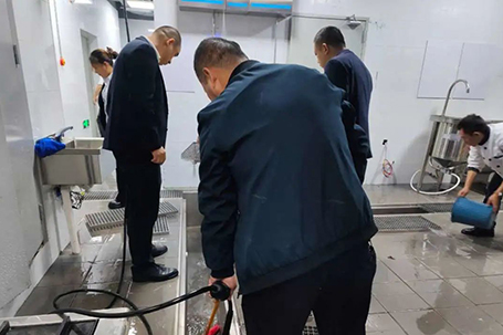 家人齊心協(xié)力，開啟“新”體驗(yàn)